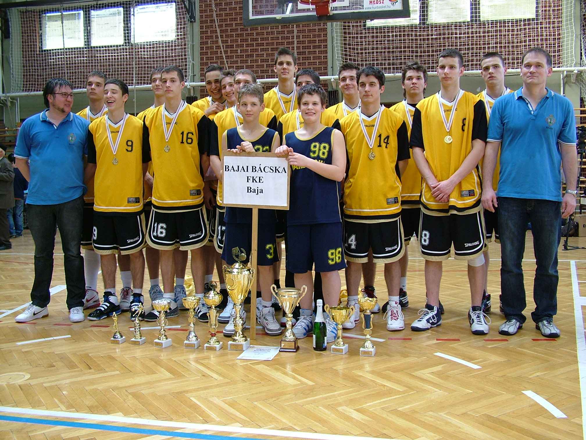 A 2009-2010-es kosárlabda junior bajnok Bajai Bácska csapata.